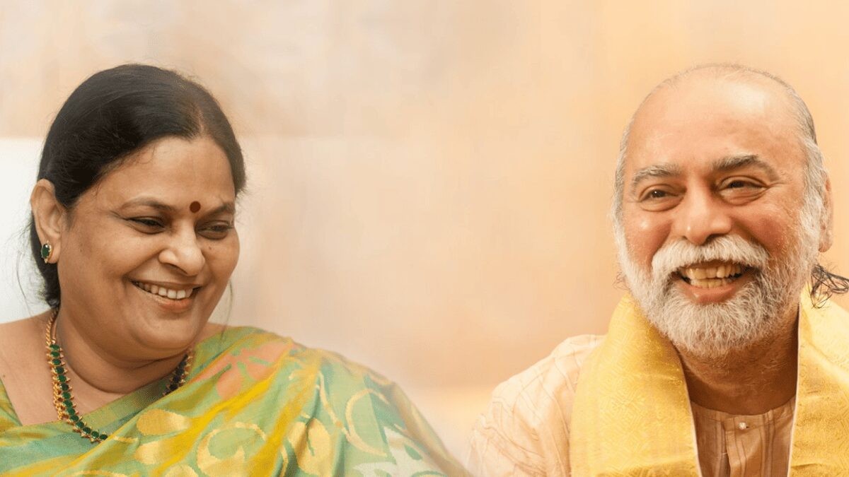 あなたの問題を解決するためのシュリ・アンマ・バガヴァンからのパワフルな祝福